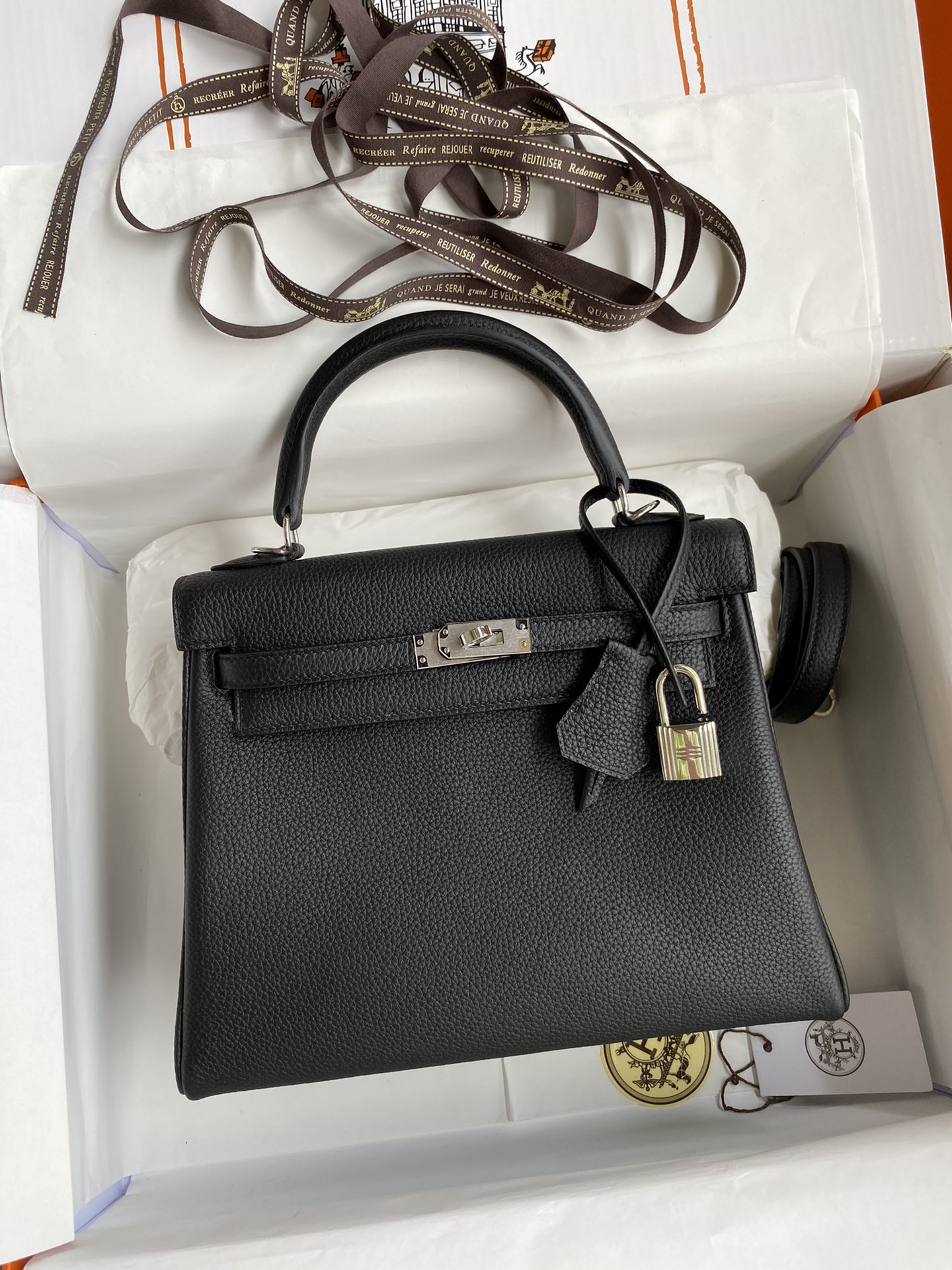 Hermes Kelly 28cm Handbag Shoulder Bag in Black Togo Leather